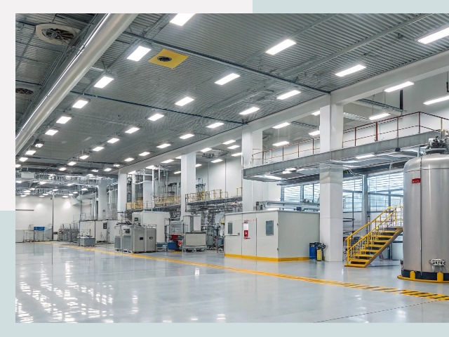 Освещение ангаров в Феодосии от 609 руб. - Эффективные решения